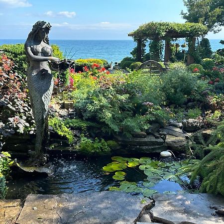Bed and Breakfast The Wind In The Willows - Luxury Lakefront Oasis Cobourg Zewnętrze zdjęcie
